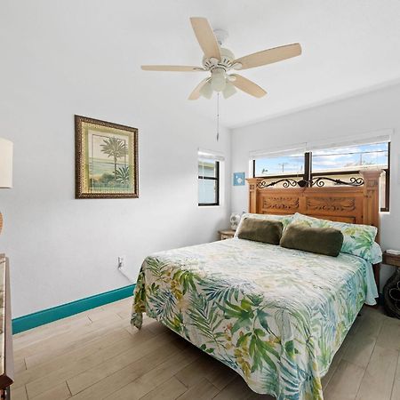 Uptown Cottage - Walk To The Beach And Restaurants Cocoa Beach Εξωτερικό φωτογραφία