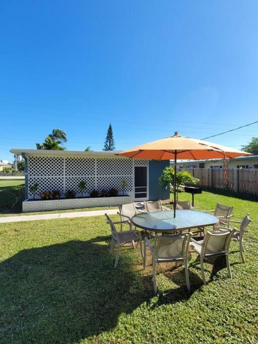 Uptown Cottage - Walk To The Beach And Restaurants Cocoa Beach Εξωτερικό φωτογραφία
