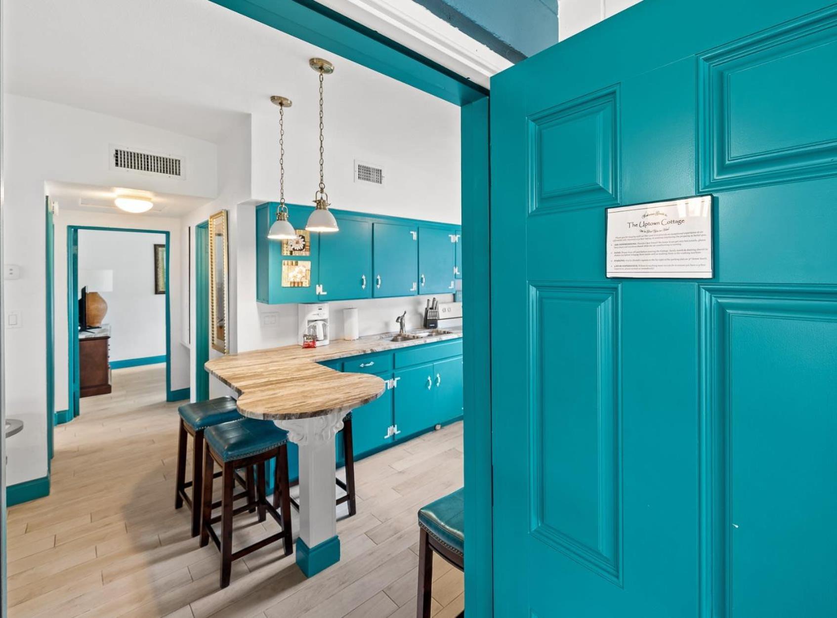 Uptown Cottage - Walk To The Beach And Restaurants Cocoa Beach Εξωτερικό φωτογραφία