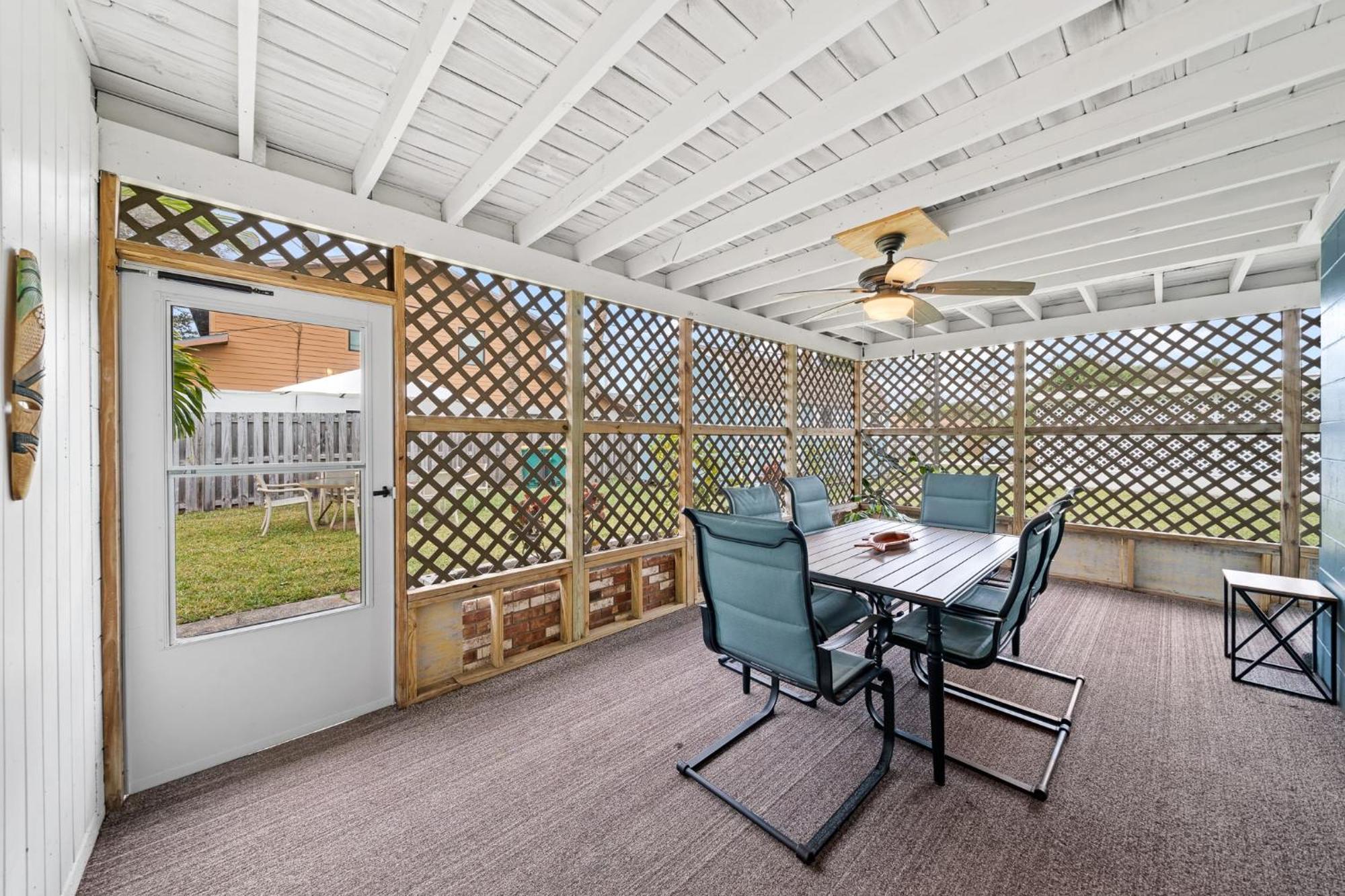 Uptown Cottage - Walk To The Beach And Restaurants Cocoa Beach Εξωτερικό φωτογραφία